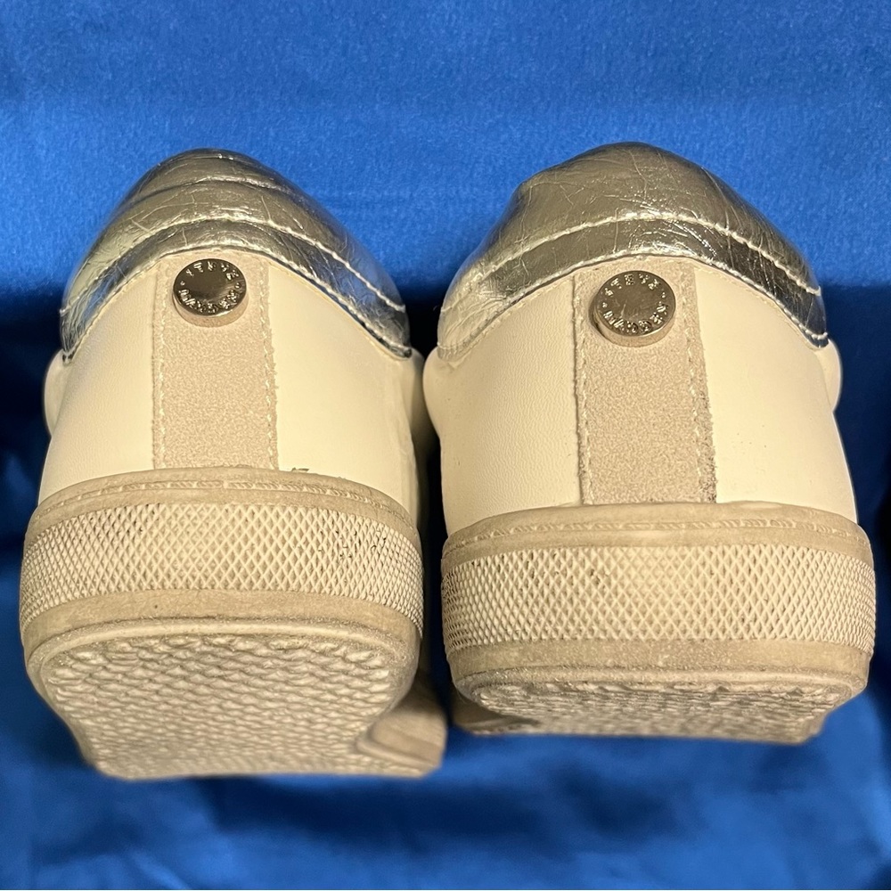 NWOB 8.5 Steve Madden Zooma Star distressed sneakers - Picture 7 of 11